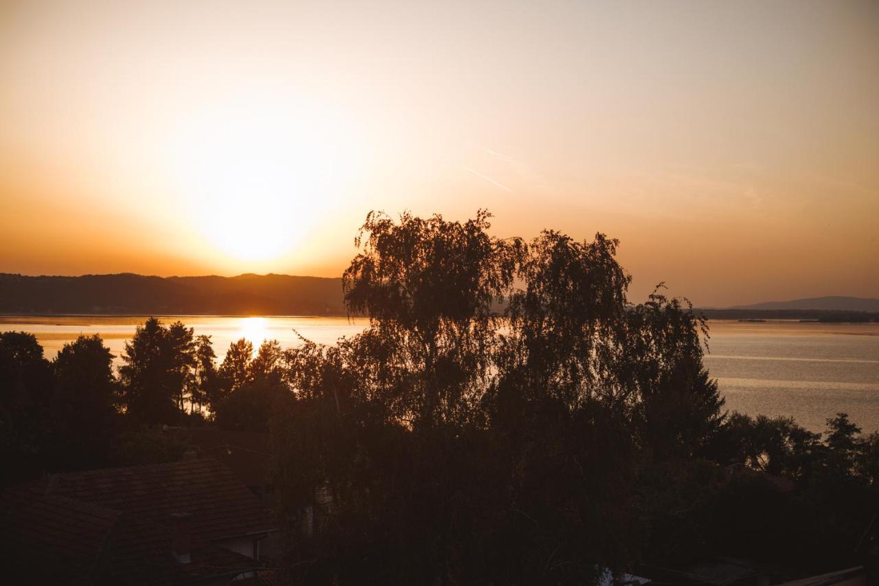 Aparthotel Horizont Dedine Golubac Esterno foto